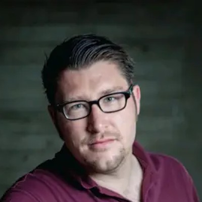 Expert Expert